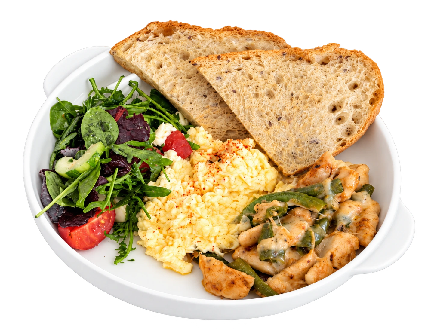 Нежный скрембл с курицей и сливочным соусом